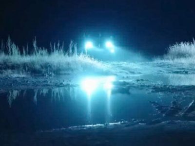 Review Phim Bàn Tay Thần Quay Lại